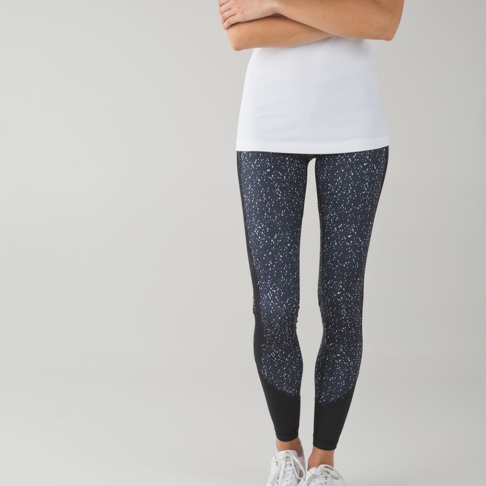Lululemon Drop It Like It's Hot Tight Sz 6